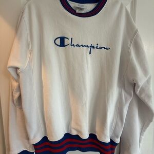 Champion Reverse Weave
Crewneck White w/ Blue & Red
Trim | Medium Retro Logo